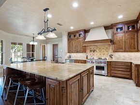 2965 S Sunbeck Circle , Farmers Branch Texas 75234