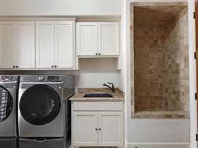 2965 S Sunbeck Circle , Farmers Branch Texas 75234