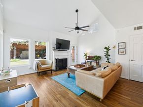 9427  Hobart Street , Dallas Texas 75218