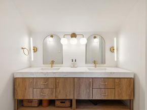 9427  Hobart Street , Dallas Texas 75218