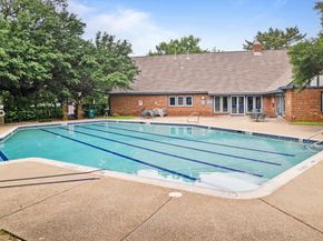 424  Westview Terrace , Arlington Texas 76013