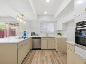 424  Westview Terrace , Arlington Texas 76013