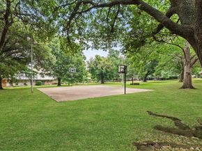 424  Westview Terrace , Arlington Texas 76013