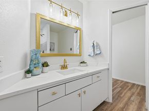 424  Westview Terrace , Arlington Texas 76013