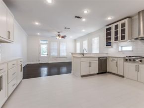 4706  Belmont Avenue , Dallas Texas 75204