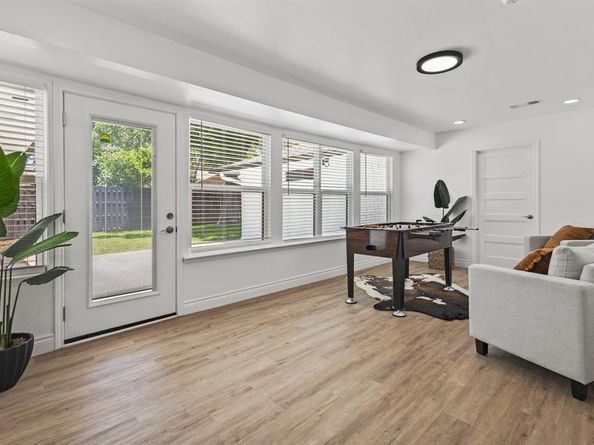 4105  Candlenut Lane , Dallas Texas 75244