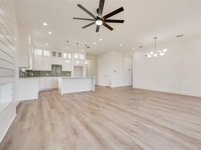 4021  Esmalda Street , Dallas Texas 75212