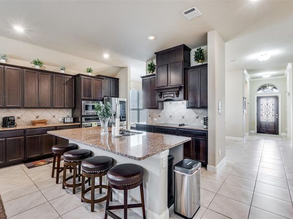 608  Woodridge Drive , Oak Point Texas 75068