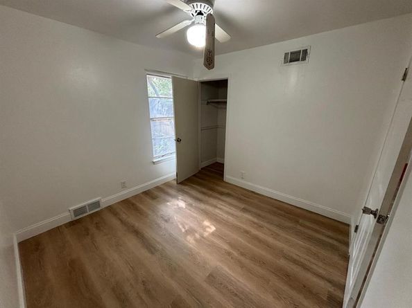 6031  Preston Crest Lane , Dallas Texas 75230