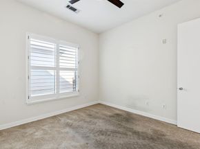 2950  Mckinney Avenue  424, Dallas Texas 75204