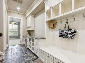 2624  Sir Gawain Lane , Lewisville Texas 75056