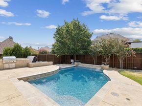 2624  Sir Gawain Lane , Lewisville Texas 75056