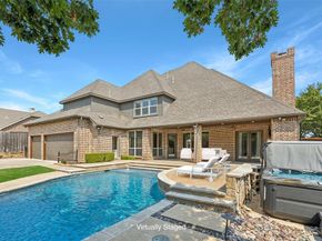 2624  Sir Gawain Lane , Lewisville Texas 75056