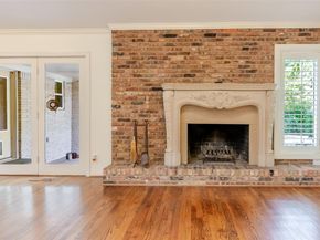 6151  Chesley Lane , Dallas Texas 75214