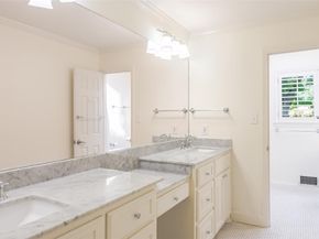 6151  Chesley Lane , Dallas Texas 75214