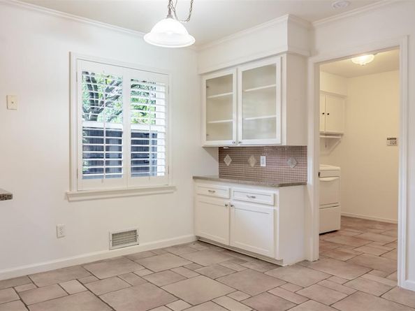 6151  Chesley Lane , Dallas Texas 75214