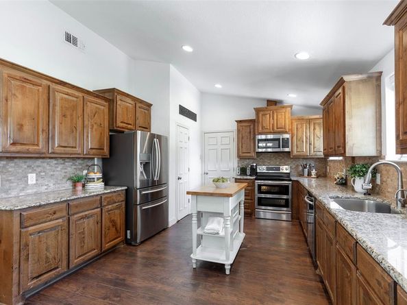 117  Buckboard Drive , Oak Point Texas 75068