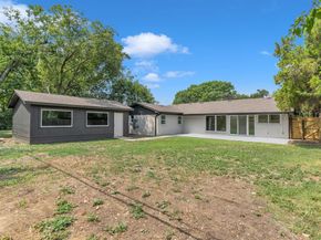 5813  MCCART Avenue , Fort Worth Texas 76133