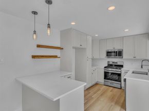 5813  MCCART Avenue , Fort Worth Texas 76133