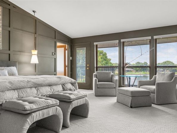 1  Country Lake Drive , Carrollton Texas 75006