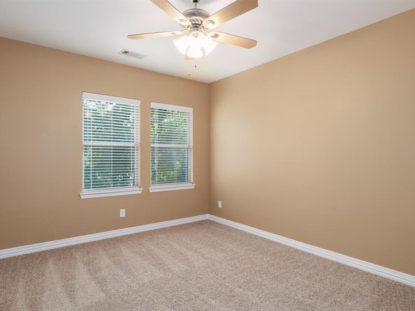 609  Knott Court , Euless Texas 76039