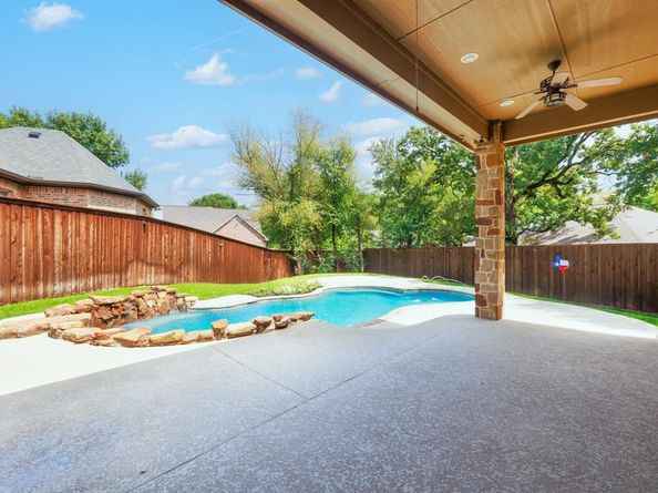 609  Knott Court , Euless Texas 76039