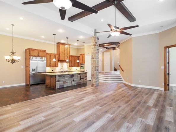 609  Knott Court , Euless Texas 76039