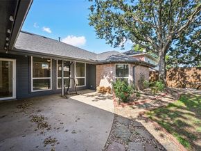 1264  Stonehill Court , Kennedale Texas 76060