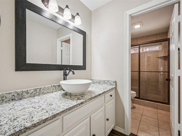 1264  Stonehill Court , Kennedale Texas 76060