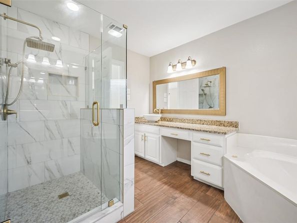 1264  Stonehill Court , Kennedale Texas 76060