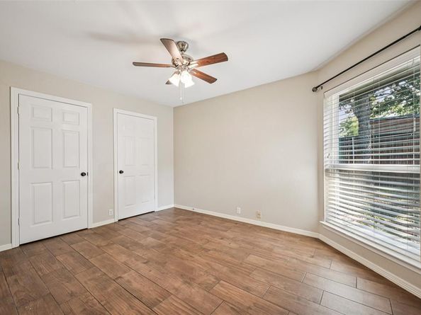 1264  Stonehill Court , Kennedale Texas 76060
