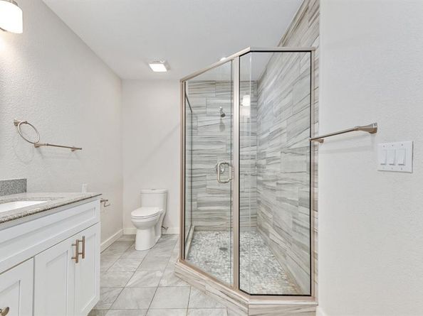 3330  Darvany Drive , Dallas Texas 75220