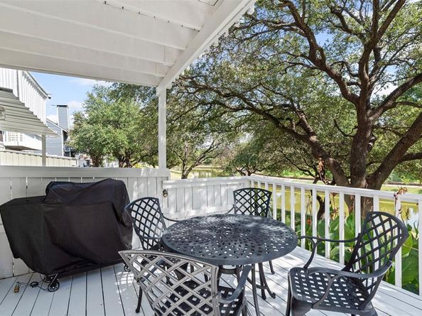 902  Canal Street , Irving Texas 75063