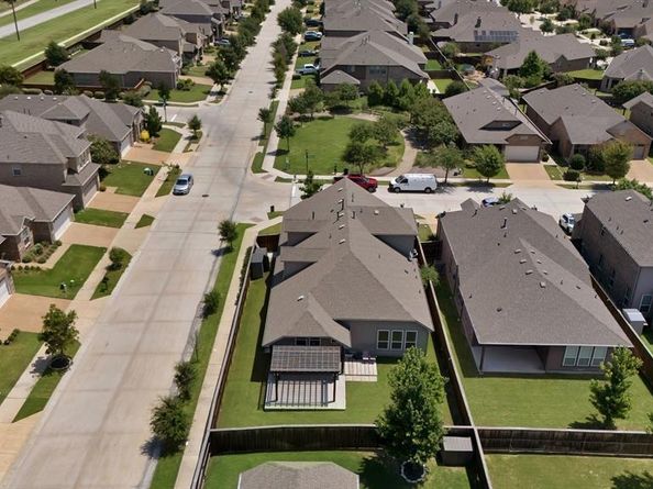 1625  Habersham Street , Aubrey Texas 76227