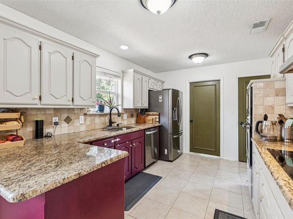2800  Bowie Drive , Plano Texas 75025