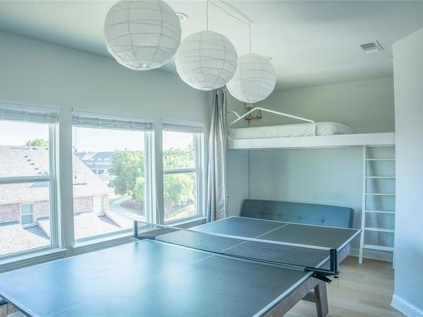 1005  Boyd Lane , Euless Texas 76040