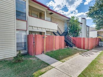 919 S Weatherred Drive 