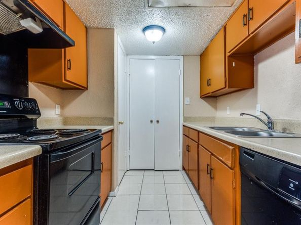 919 S Weatherred Drive  205, Richardson Texas 75080