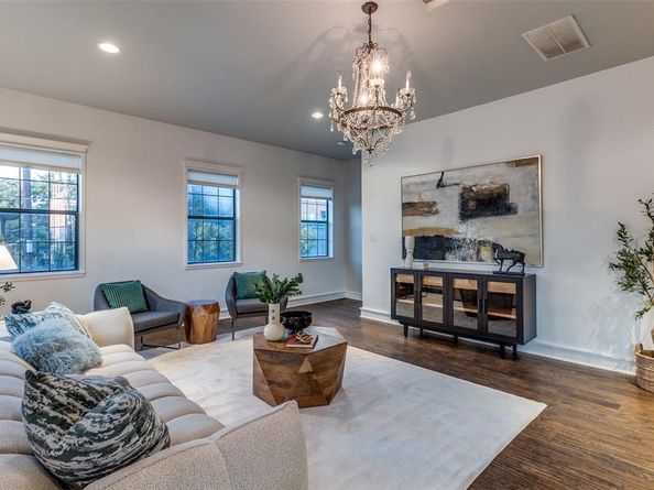 1405  Mccoy Street  4U, Dallas Texas 75204