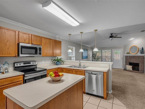 249  Pine Crest Drive , Justin Texas 76247