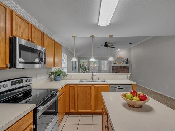 249  Pine Crest Drive , Justin Texas 76247