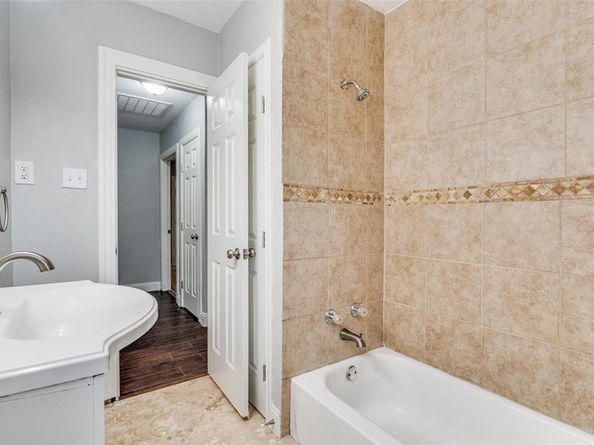 1239  Cedar Haven Avenue , Dallas Texas 75216