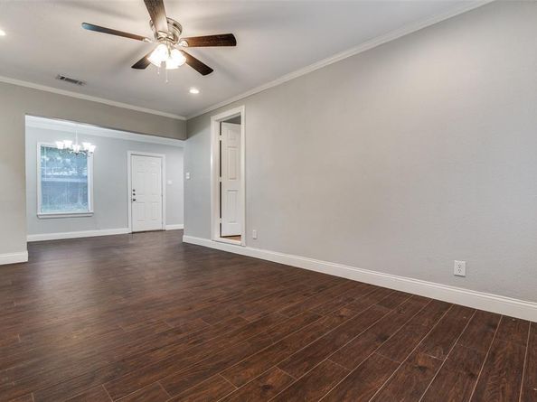 1239  Cedar Haven Avenue , Dallas Texas 75216