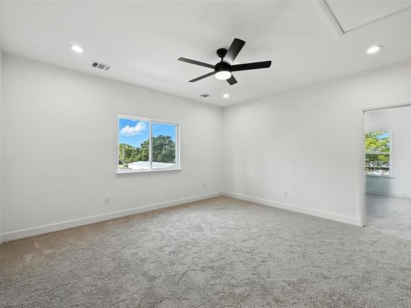 2925  Lasalle Street , Fort Worth Texas 76111