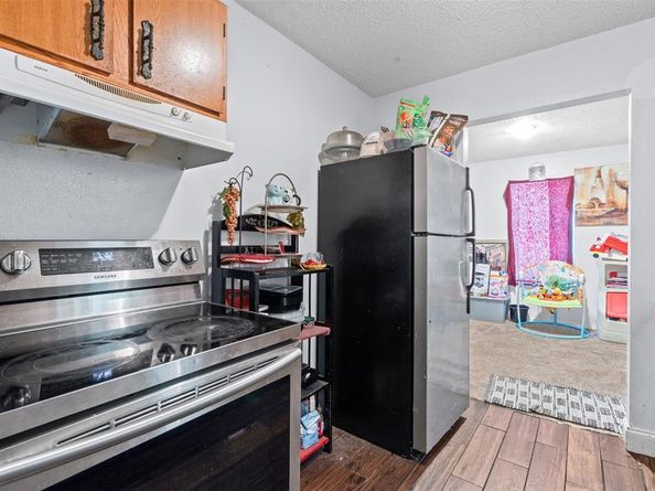 1921  Portland Avenue , Fort Worth Texas 76102