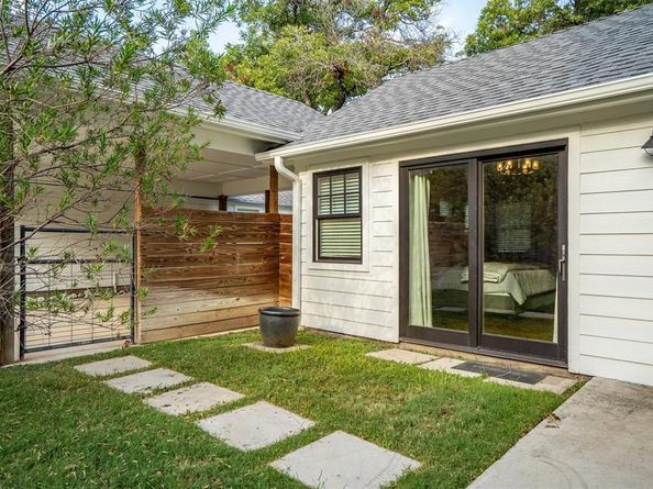 3836  Pershing Avenue , Fort Worth Texas 76107