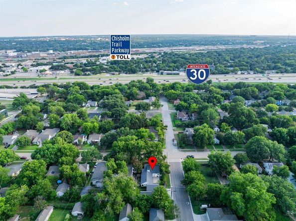 3836  Pershing Avenue , Fort Worth Texas 76107