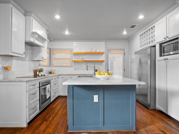 3836  Pershing Avenue , Fort Worth Texas 76107