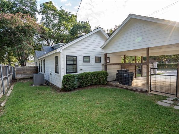 3836  Pershing Avenue , Fort Worth Texas 76107