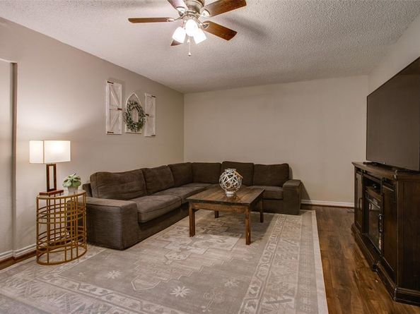 5610  Saddleback Road , Garland Texas 75043